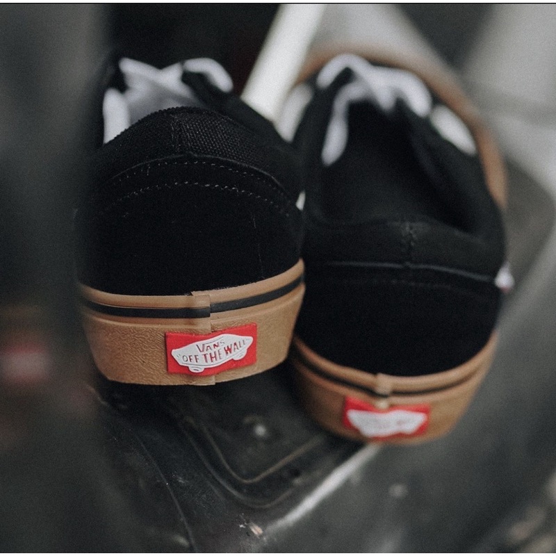 V4ns Oldskool Pro Black Gum