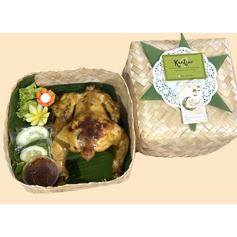 

Ayam Kalasan Besek Hampers