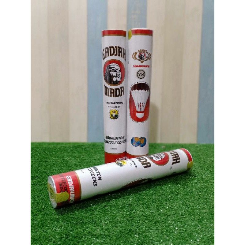 Shuttlecock Badminton Gajah Mada