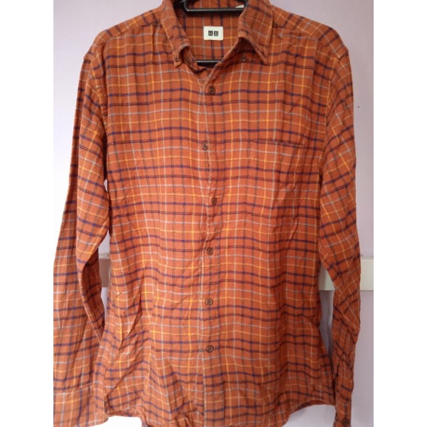 kemeja flanel uniqlo size S fit M second original