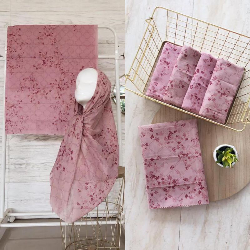 HIJAB SEGI EMPAT LASERCUT VOAL MOTIF KORAN KOREA / JEPANG / JAWA