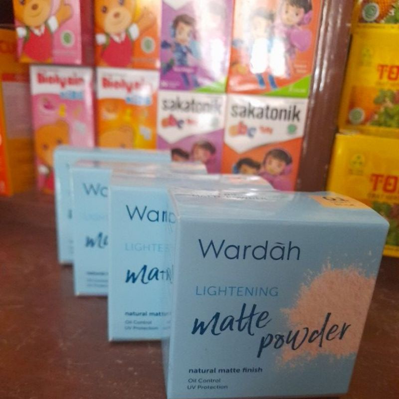 Bedak wardah Ligthening matte powder no 2