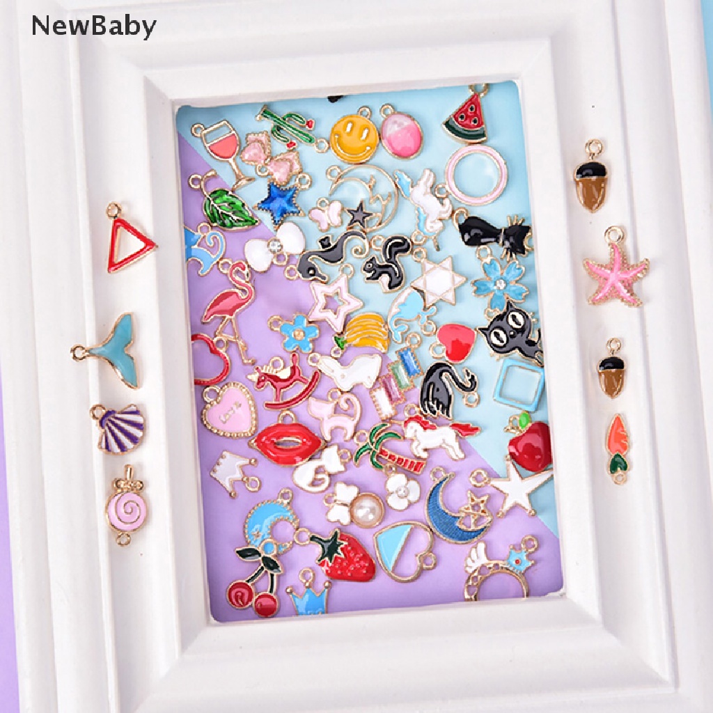 30pcs / Set Liontin Enamel Bentuk Hewan Bulan Bintang Buah Untuk Membuat Perhiasan