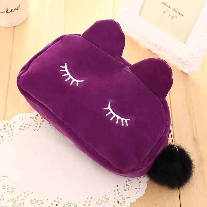 Pouch bludru