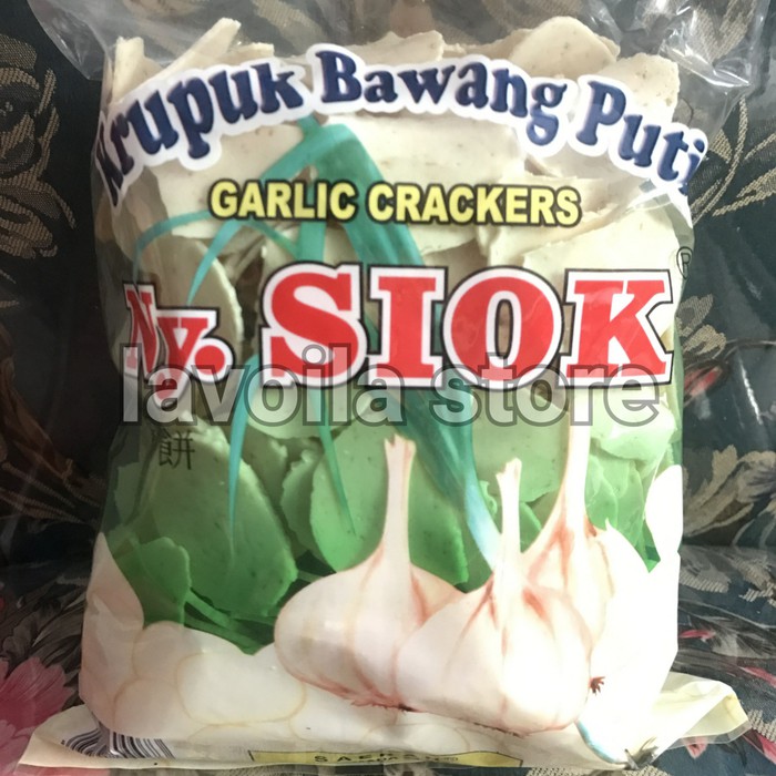 

Krupuk Bawang Ny. Siok Nyonya Siok Istimewa Garlic Crackers 500gram Packing Normal