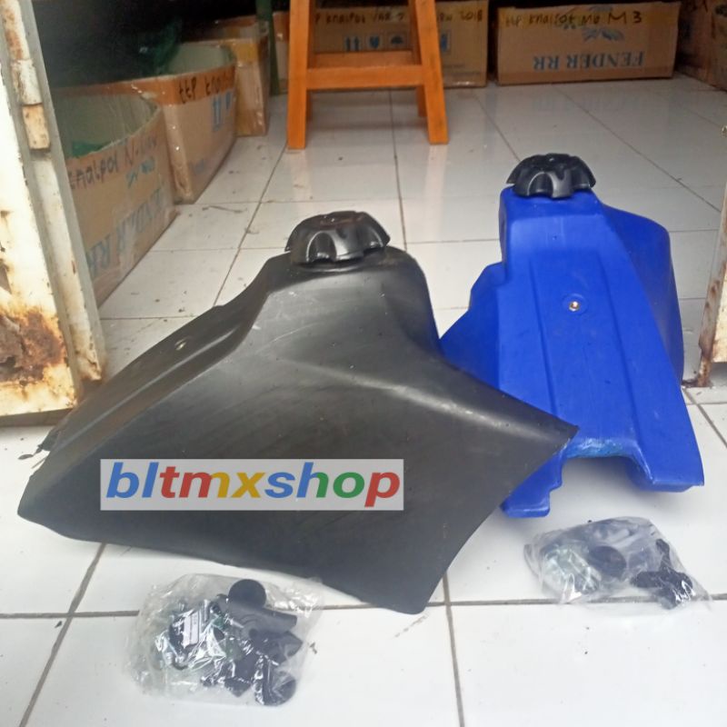 Tangki yz 85 new tanki bensin YZ 85 NEW tengki yz85 new biru dan hitam
