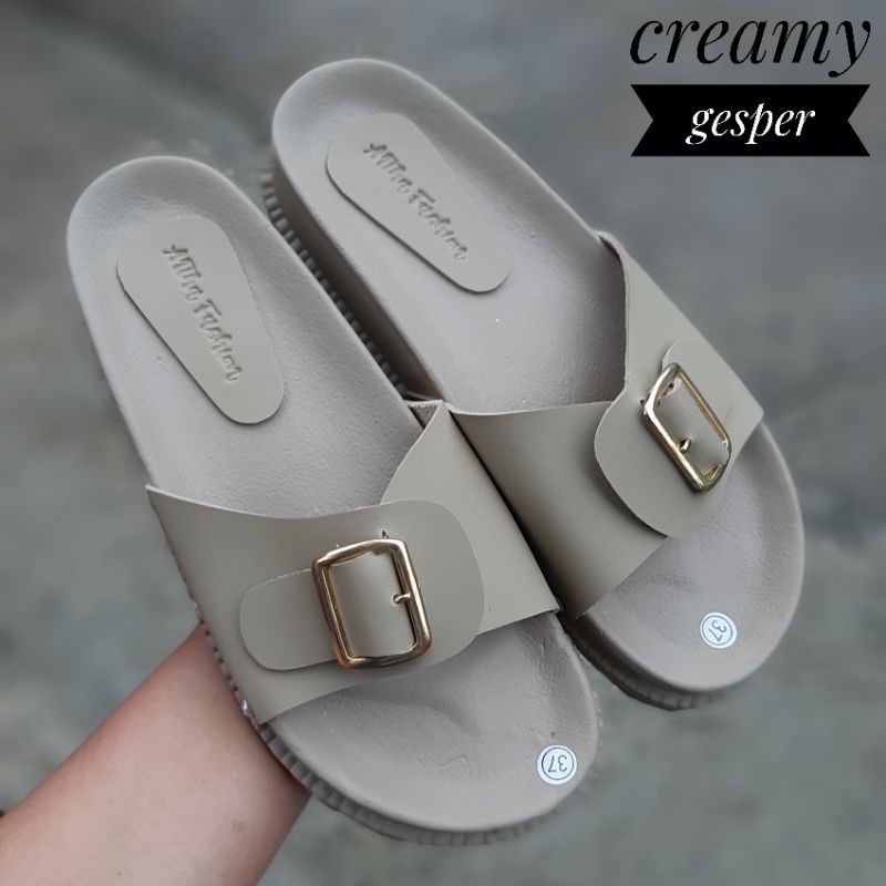 SANDAL WEDGES GESPER // Sandal Hak Wanita