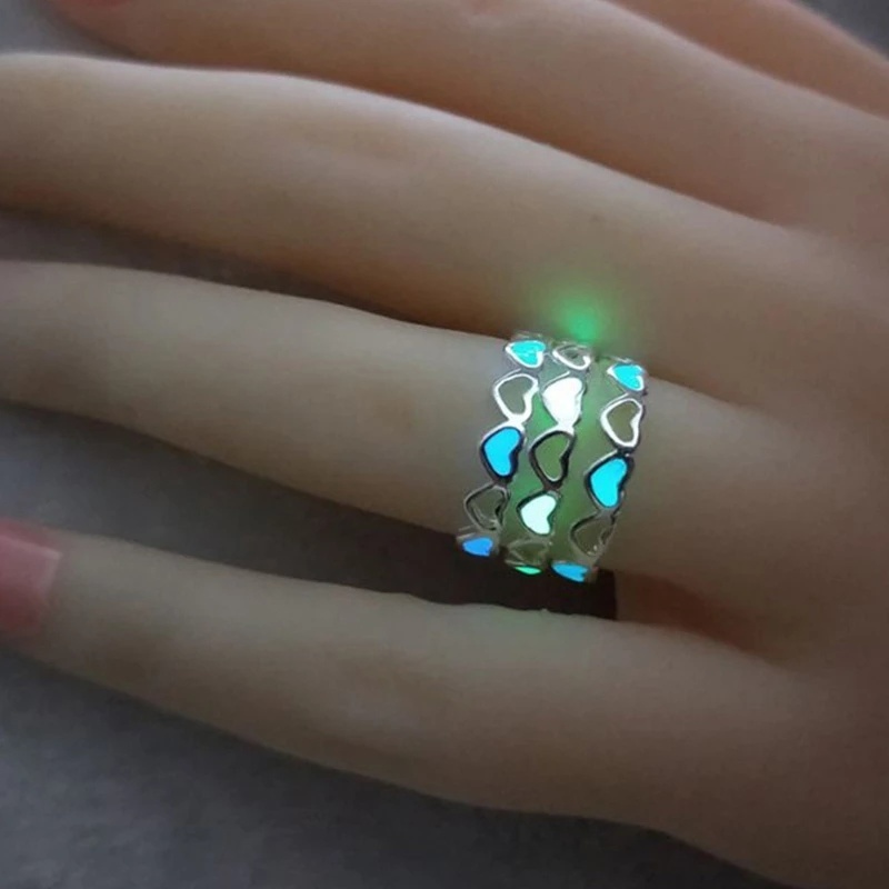 Cincin Model Terbuka Adjustable Desain Hati Hollow Luminous Untuk Wanita