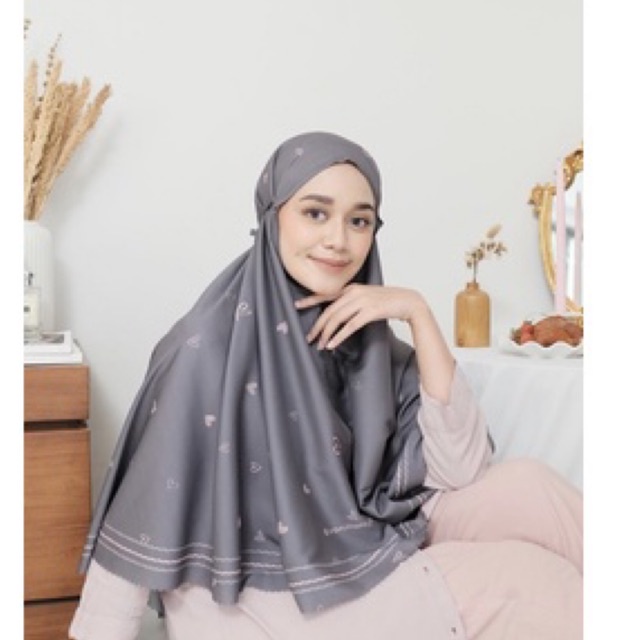 Everyday Bergo Vanilla Hijab