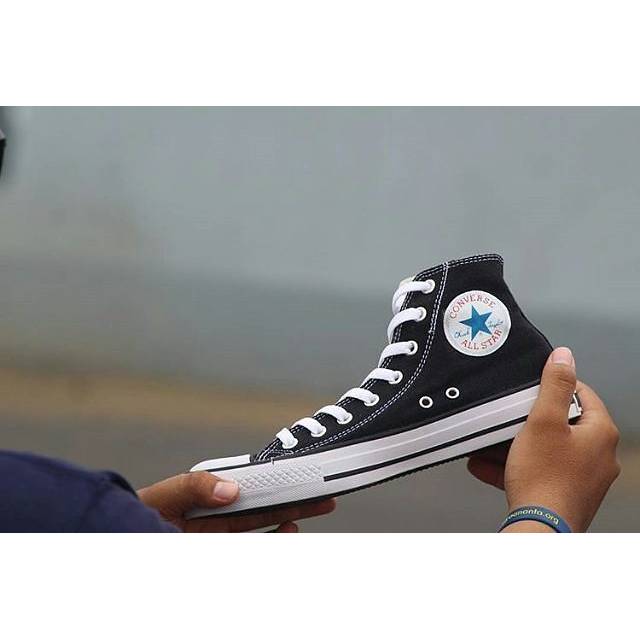 sepatu sneakers converse hitam putih ( sepatu sekolah anak )