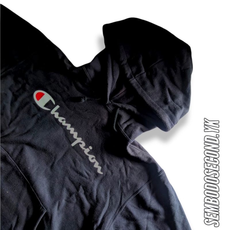 HOODIE CHAMPION // HITAM // SIZE L