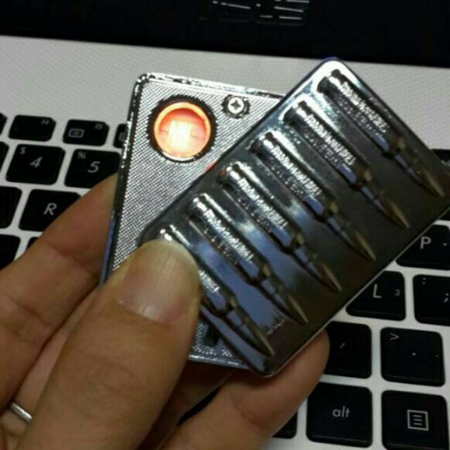 Korek USB PELURU