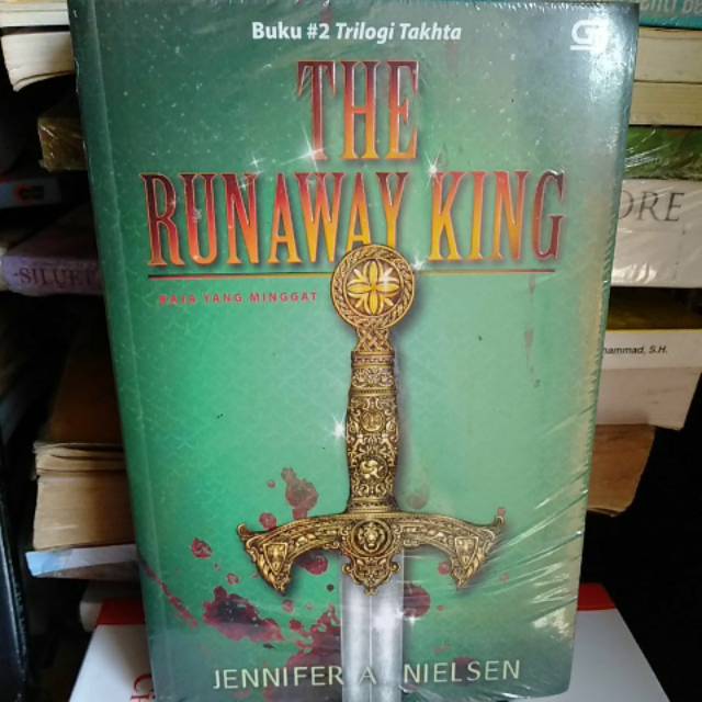 Buku The Runaway King
