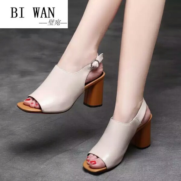 Sepatudari Karin High heels wanita model slop kait belakang KR-HL0012