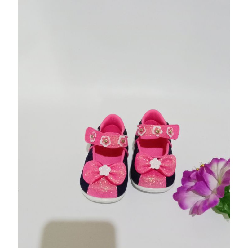 BK010_SEPATU ANAK CEWEK MODEL PITA TERBARU USIA 5BLN-3TAHUN