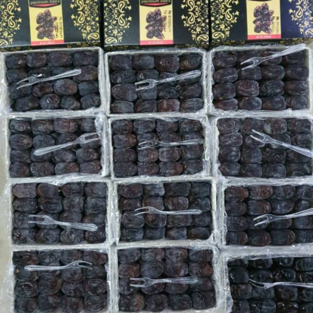 

Barari Kurma Anggur Premium