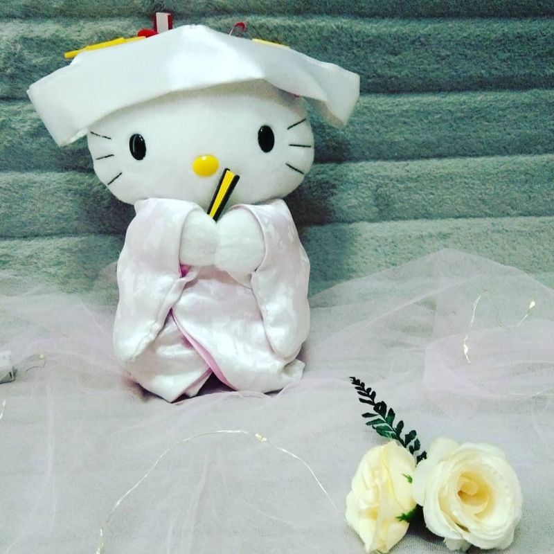 Preloved Boneka Hello Kitty