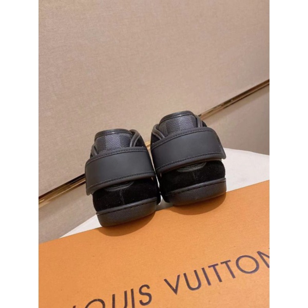 Sepatu lv sneaker mirror quality pria lou is vuitton