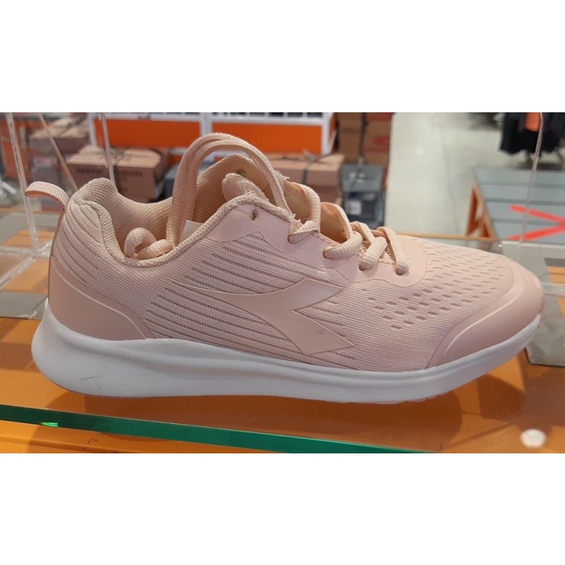 diadora amadeo salmon. sepatu sneakers diadora women original