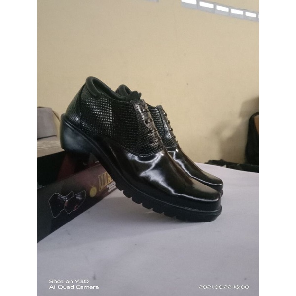 SEPATU KULIT ASLI PRIA PDH SEMI BOOTS KILAP POLRI TNI SECURITY SATPAM FORMAL DINAS KANTOR KERJA PNS SEPATU KULIT MEDALI