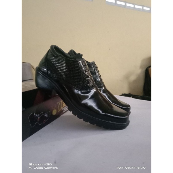 SEPATU KULIT ASLI PRIA PDH SEMI BOOTS KILAP POLRI TNI SECURITY SATPAM FORMAL DINAS KANTOR KERJA PNS SEPATU KULIT MEDALI