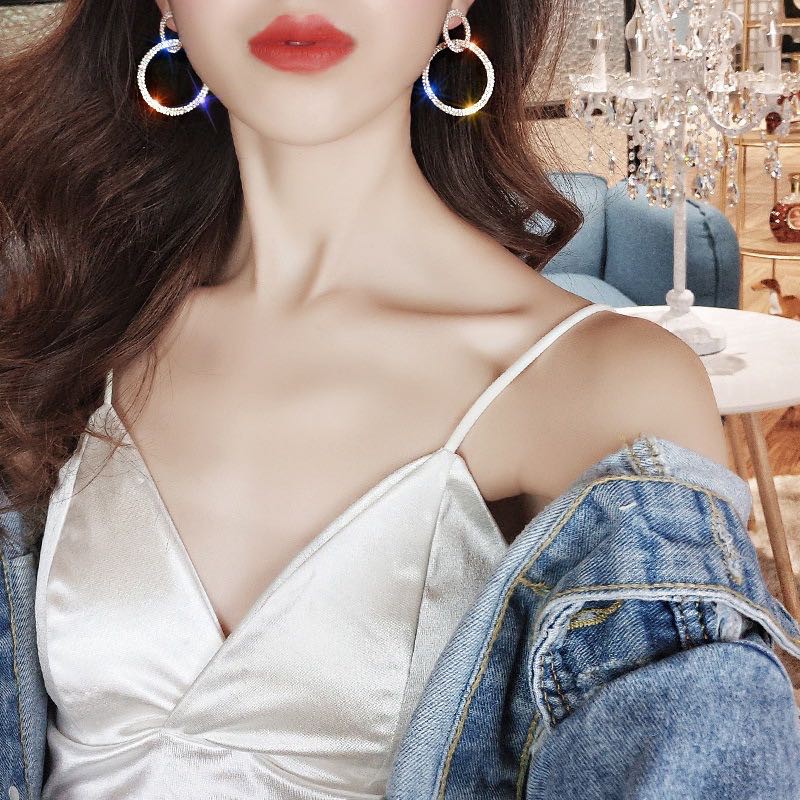 Anting Bulat Geometri Kristal Mewah untuk Wanita / Anting Bulat dengan Hiasan Kristal Gaya Korea