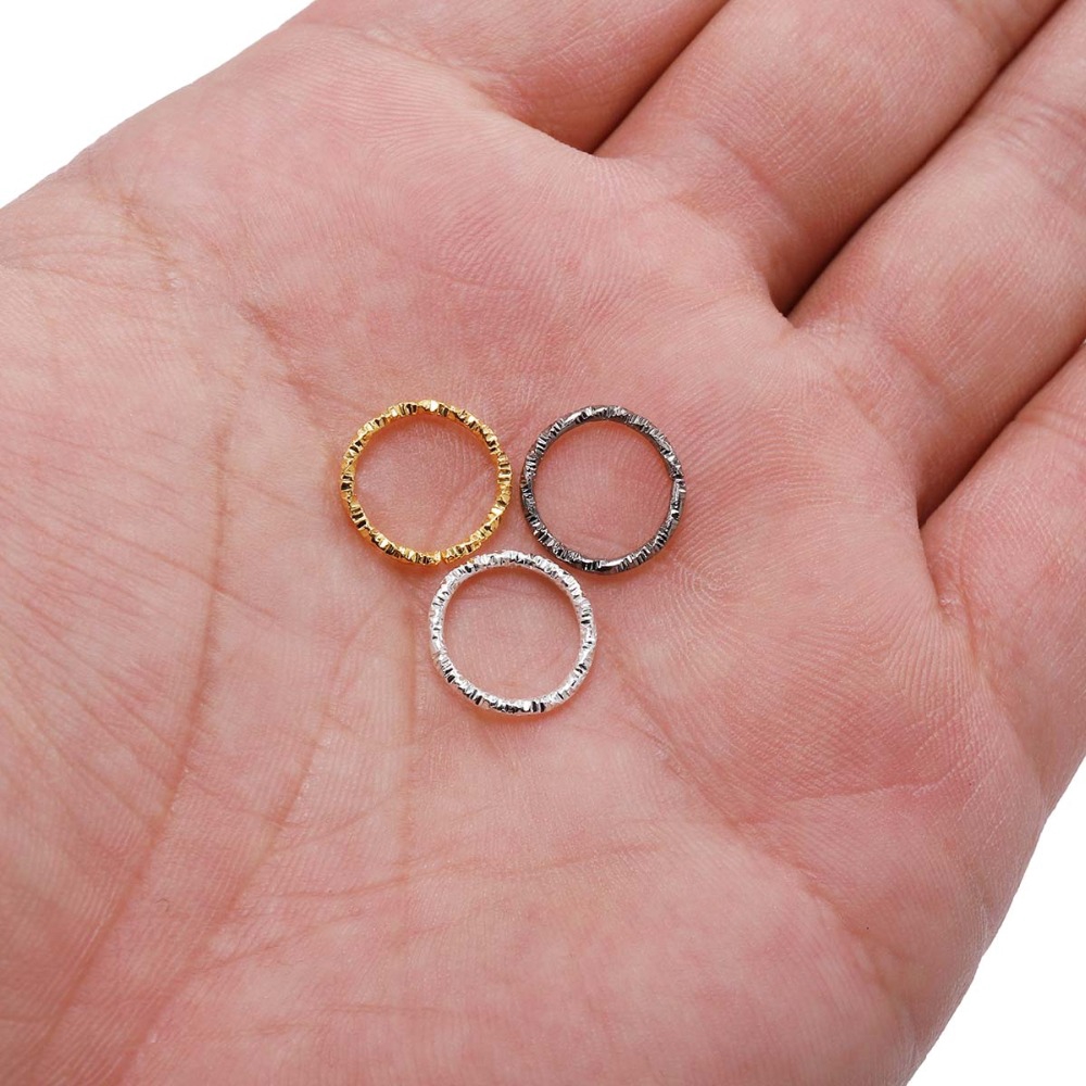 100pcs / Lot Konektor Jump Ring Bulat Warna Silver / Gold Ukuran 8 / 10 / 15 / 18 / 20mm Untuk Membuat Perhiasan Diy