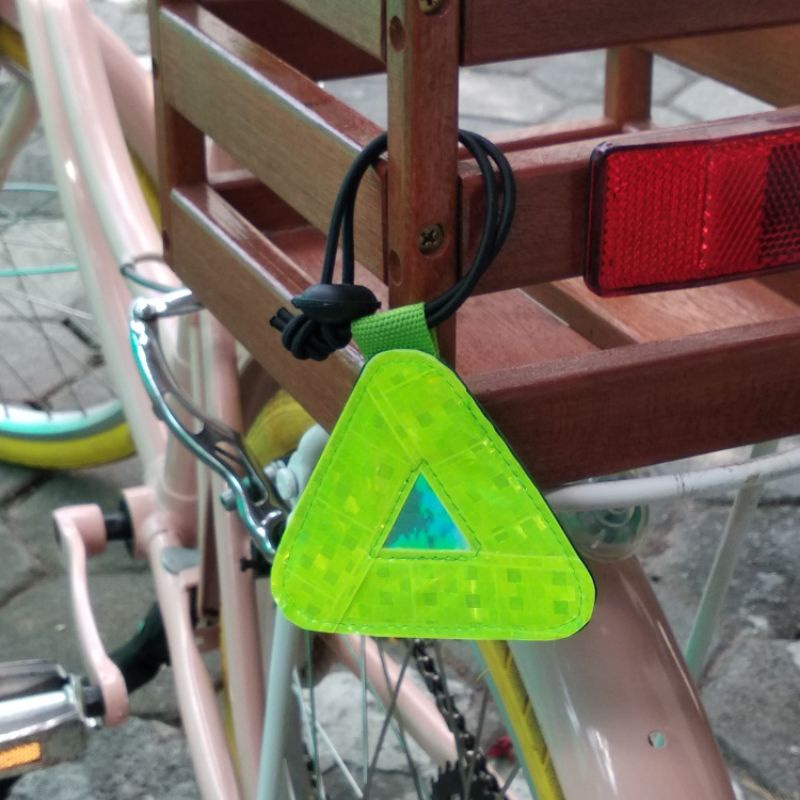 Reflektor Sepeda like Bluelug / Triangle Reflector /Triangel Segitiga Safety Ukuran Kecil