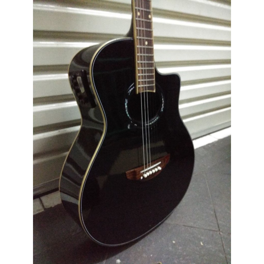 Gitar Akustik Merk Yamaha Tipe Apx500 Warna Hitam Equalizer EQ TUNERJakarta Murah