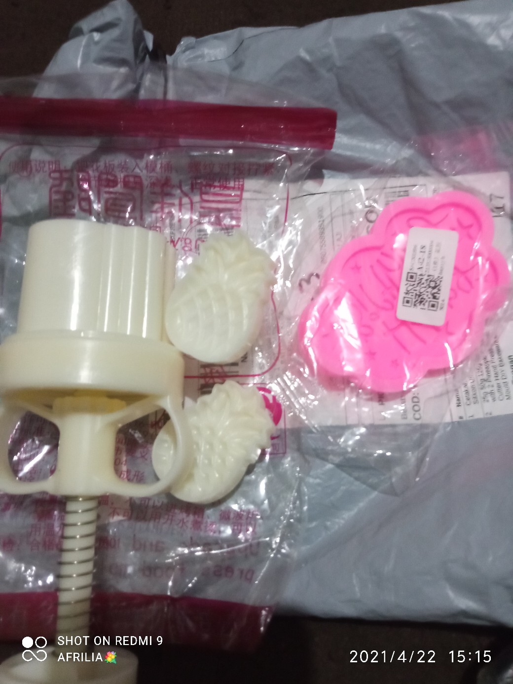 Cetakan Bentuk Huruf Lily 3d Bahan Silikon Untuk Dekorasi Kue