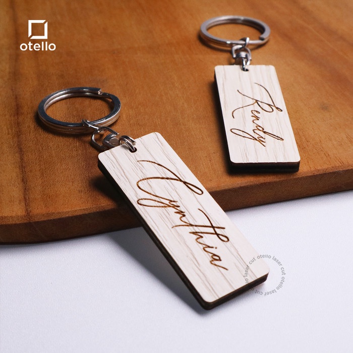 Gantungan Kunci Custom Nama Wooden Keychain Label Ganci Hadiah Rustic Kado Souvenir Ukir Grafir Kayu