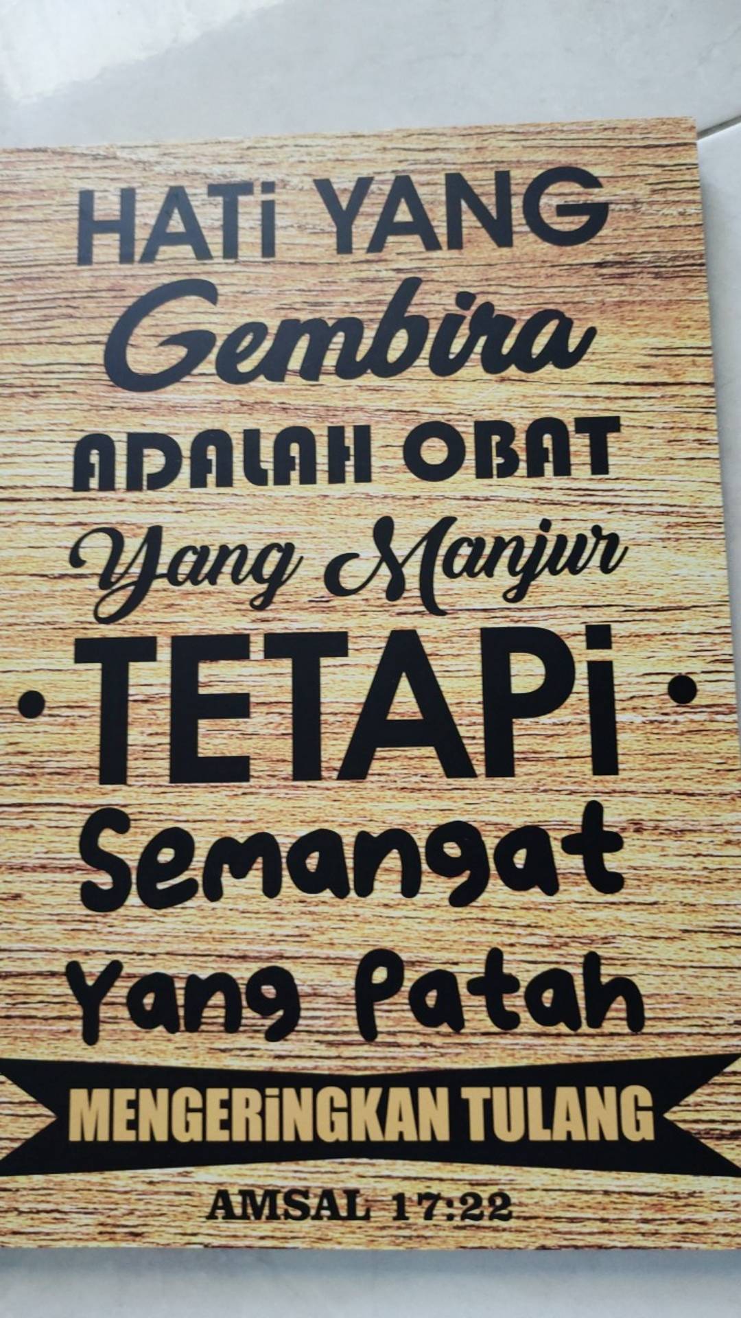 Hiasan Dinding Nasrani Poster Kutipan Ayat Amsal 17:22 Walldecor Kristen Katolik