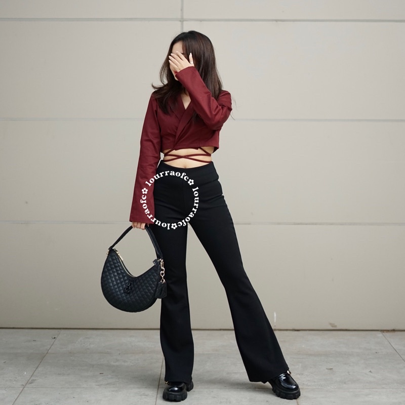 SUGA Flare Pants // Highwaist pants