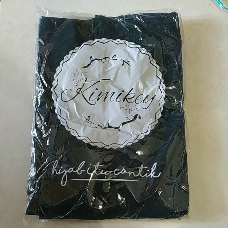HIJAB INSTAN MAIDA SERUT ORI KIMIKEY-Emerald hijau botol