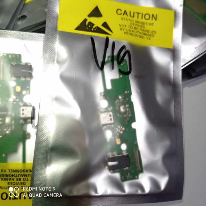 Connector papan konektor charger Vivo V19 original