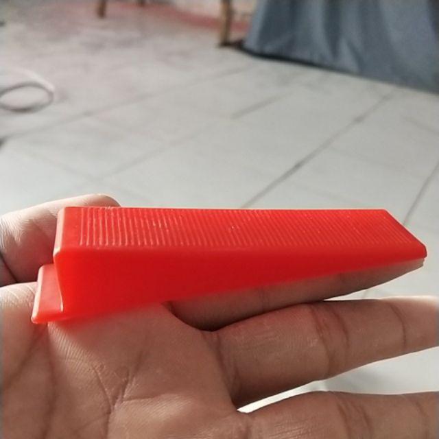 Universal Wedge / Tile Leveling System / Perata Granit Keramik