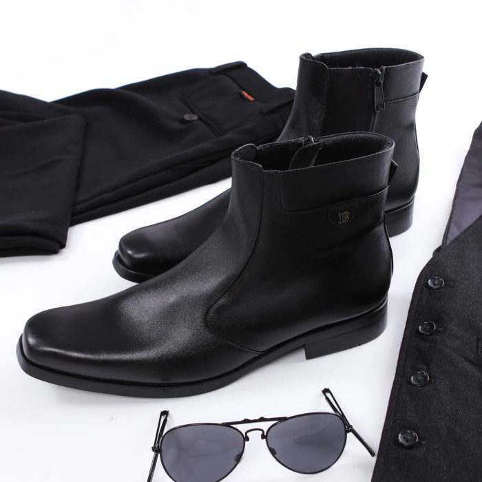 Sepatu boot kantor Pria Model Ventura