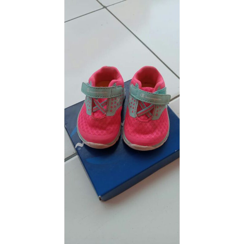 preloved sepatu champion