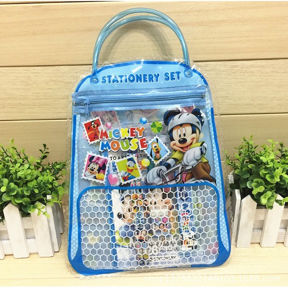 

SET ALAT TULIS 6 in 1/TAS SOUVENIR/ BINGKISAN ULANG TAHUN ANAK