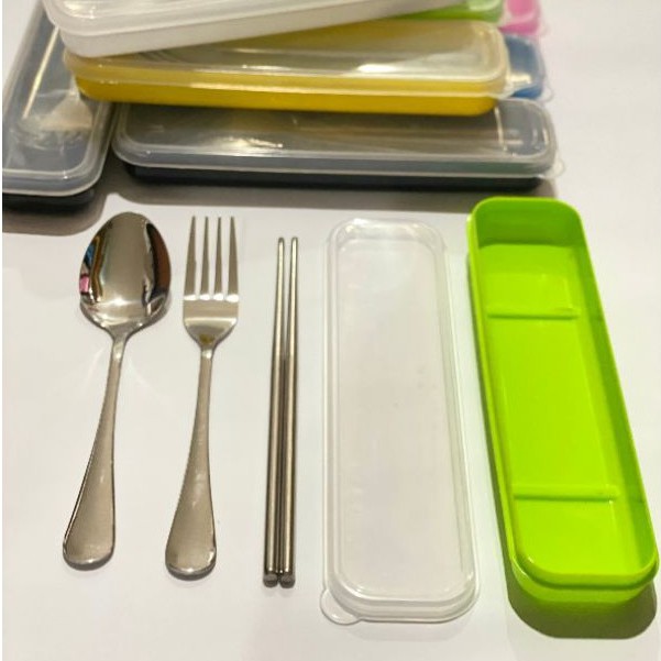 READY STOCK Set Alat Makan Box Transparan ( Sendok Garpu dan Sumpit ) Stainless Steel HQ!