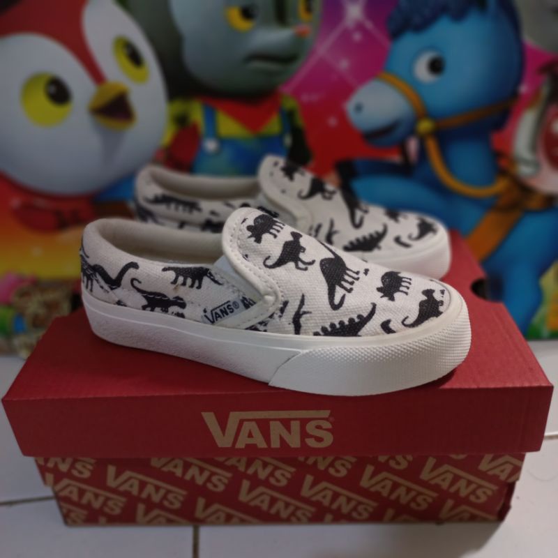 sepatu vans slip on anak cream motif karakter size 25-35