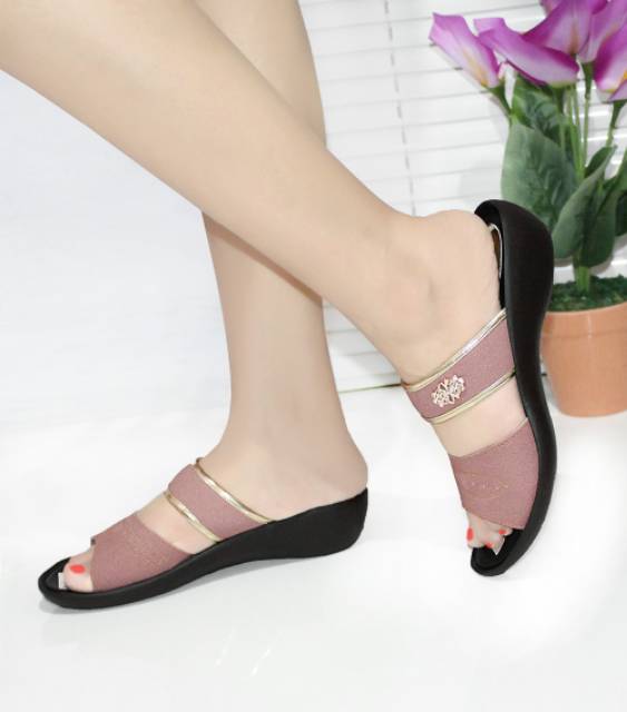 Good Quality Sandal Slop Mulan 921