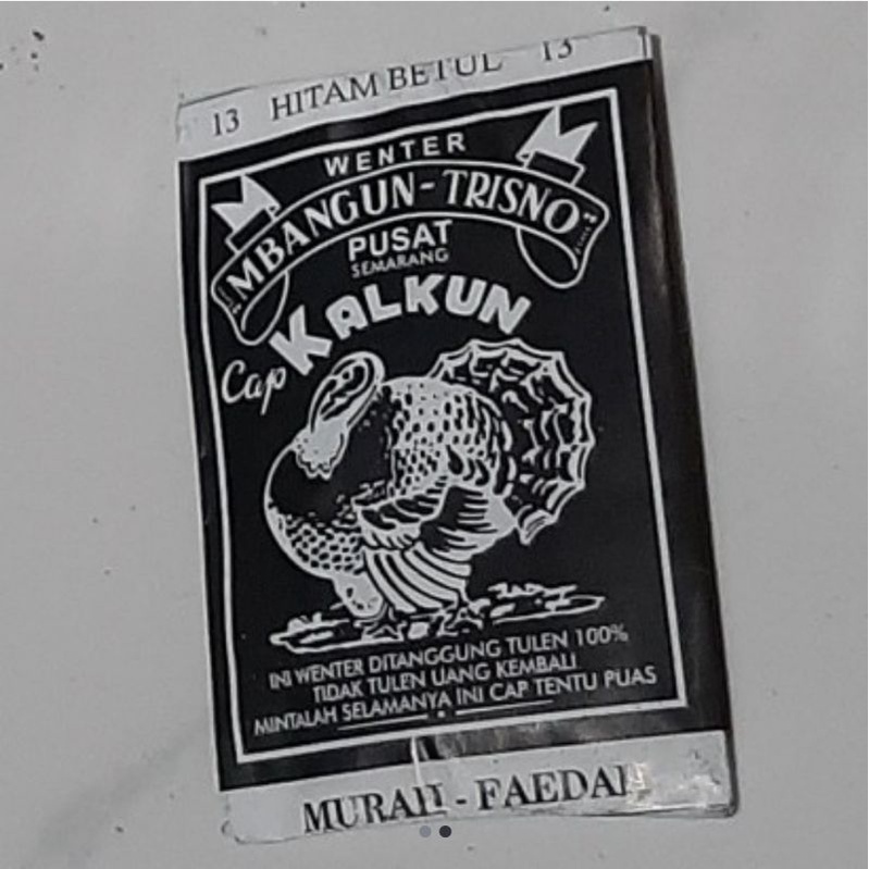 

wenter pewarna pakaian yang sudah kusam / pudar.