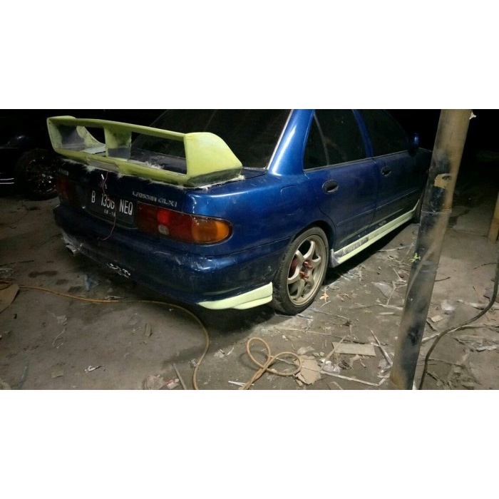 bodykit belakang add on kiri kanan evo 3 lancer evo 3 bahan duraflex berkualitas