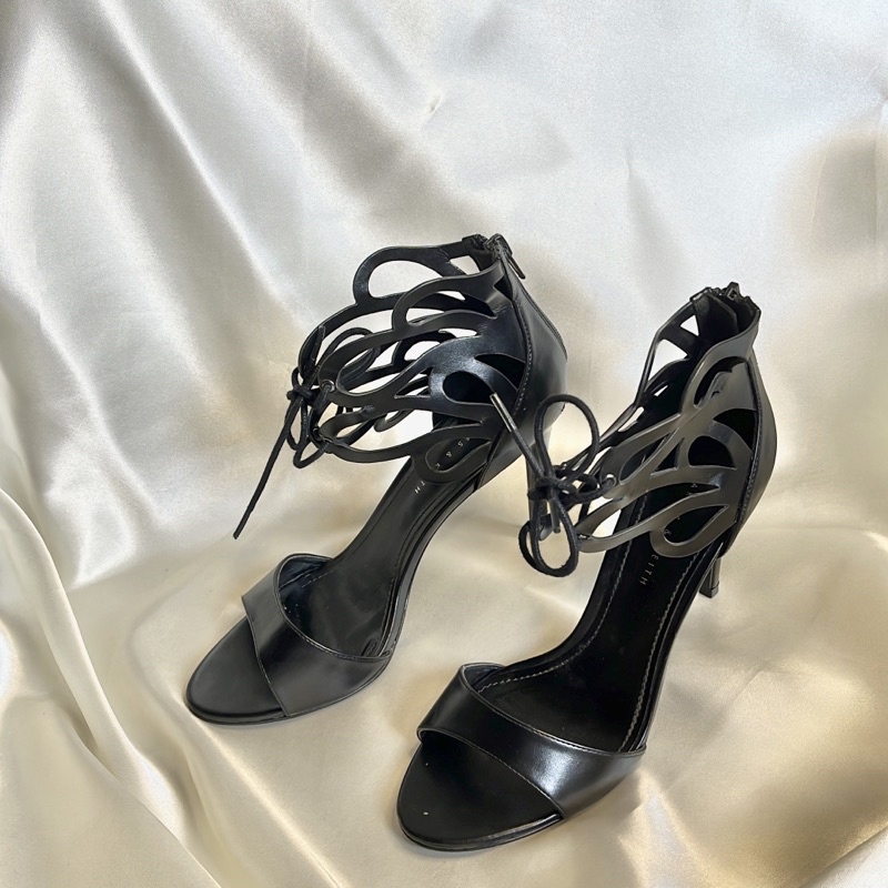 Preloved High Heels Charles & Keith Like new