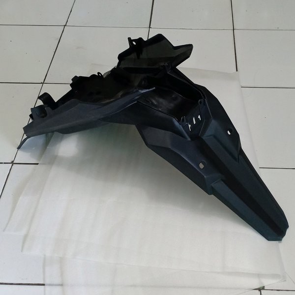 spakbor belakang rear fender vario 125 150 led k59