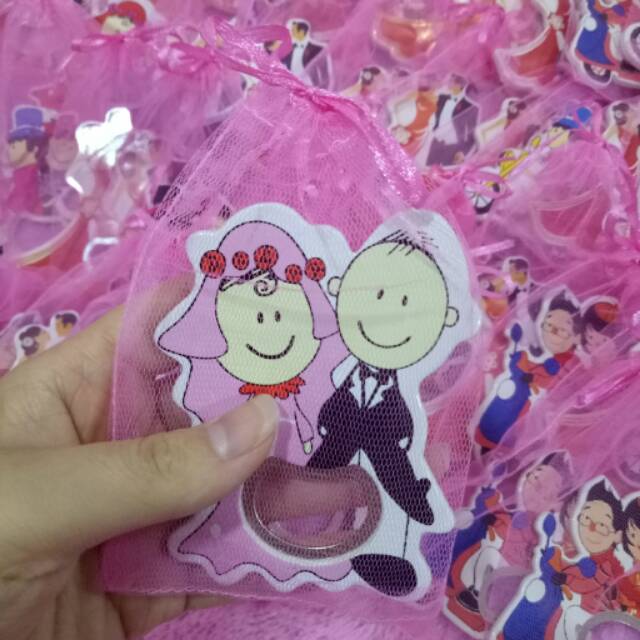 Souvenir Pembuka Botol