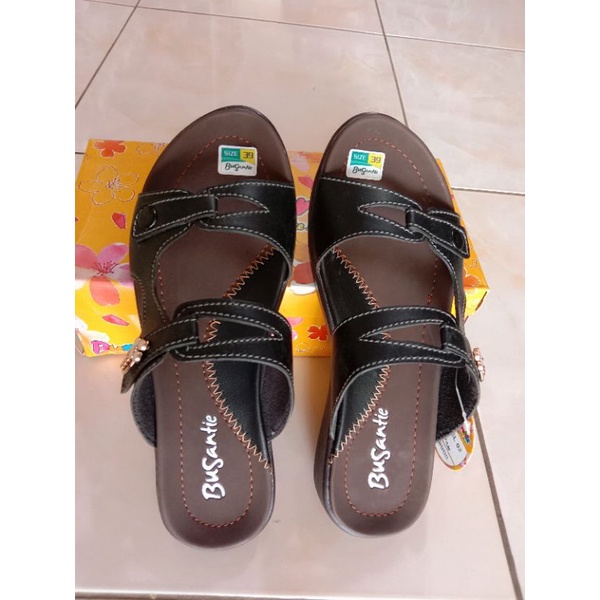 SANDAL CAUSAL WANITA DEWASA SANDAL KULIT LENTUR