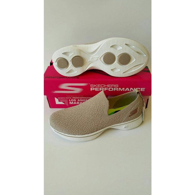 Sepatu Skechers Goga Max Wanita Termurah