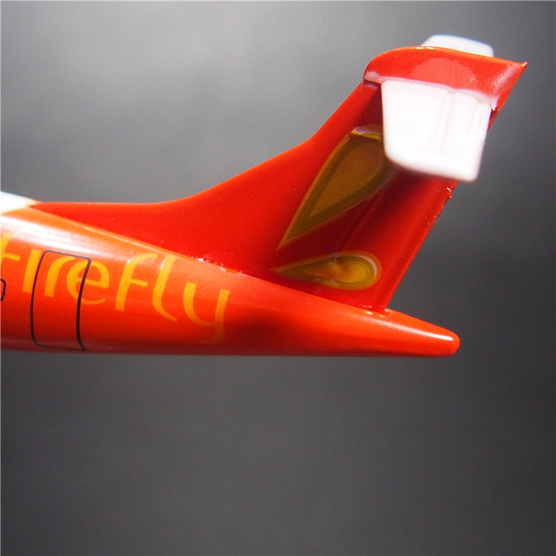 Firefly ATR-72-600 Miniatur Diecast Pesawat Terbang Malaysia Bahan Alloy Metal Dengan Stand Display